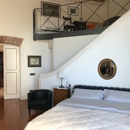 Palazzo Conforti 3*